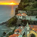 Varanda Encantada House Tatil Evi Ponta do Sol (Madeira)